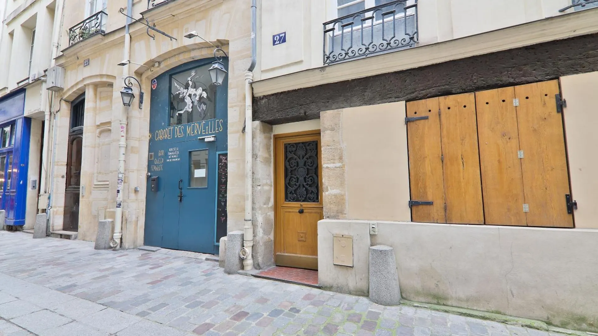 Quartier Saint-michel Notre-dame 3 Free Netflix *